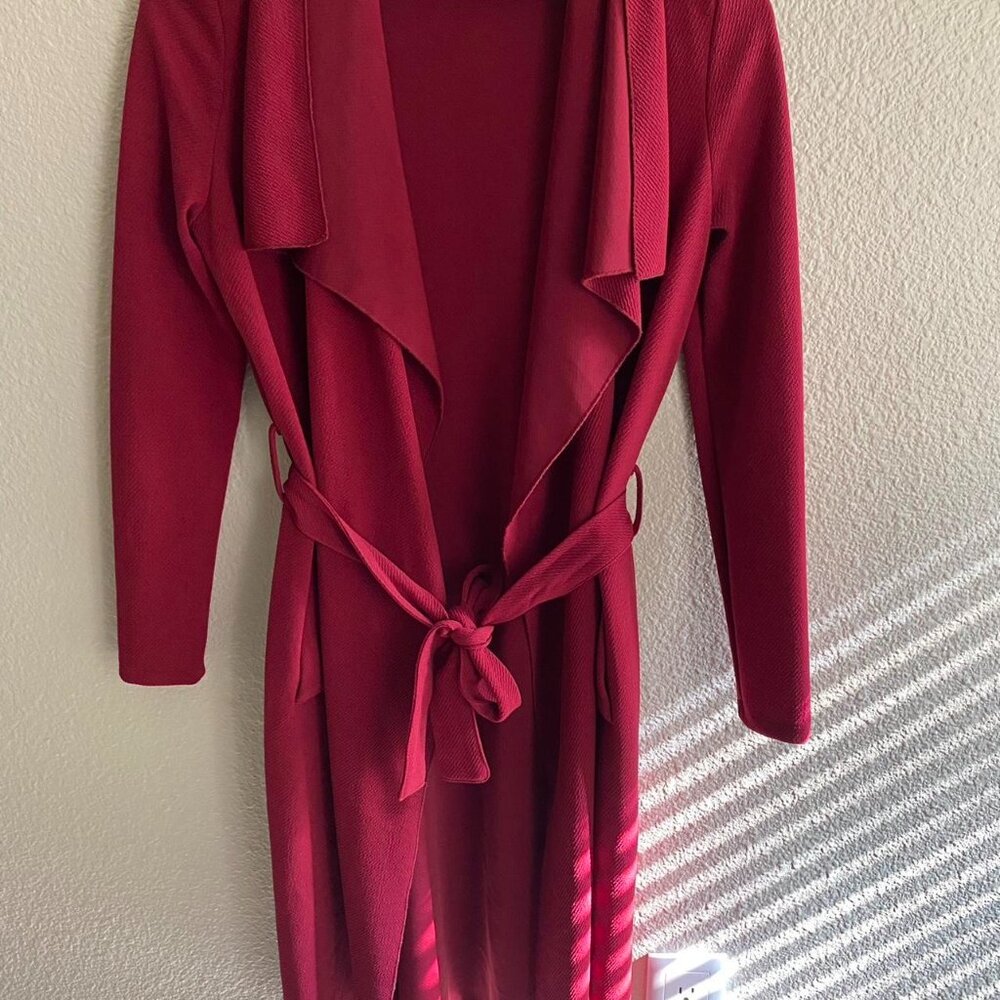 Windsor Women's Burgundy lightweight trench